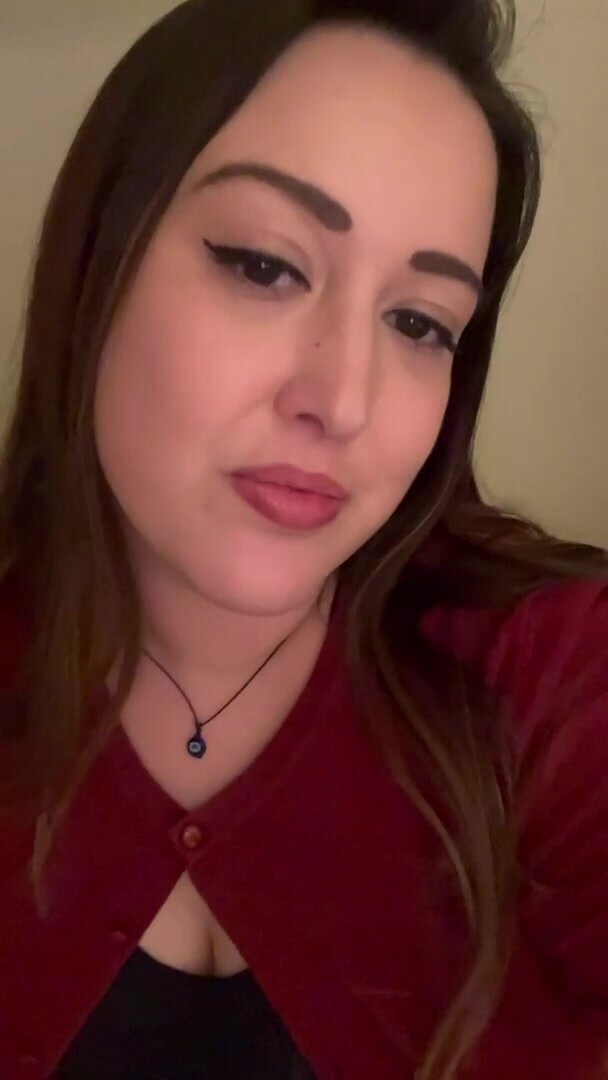 Let me tease u with my tits