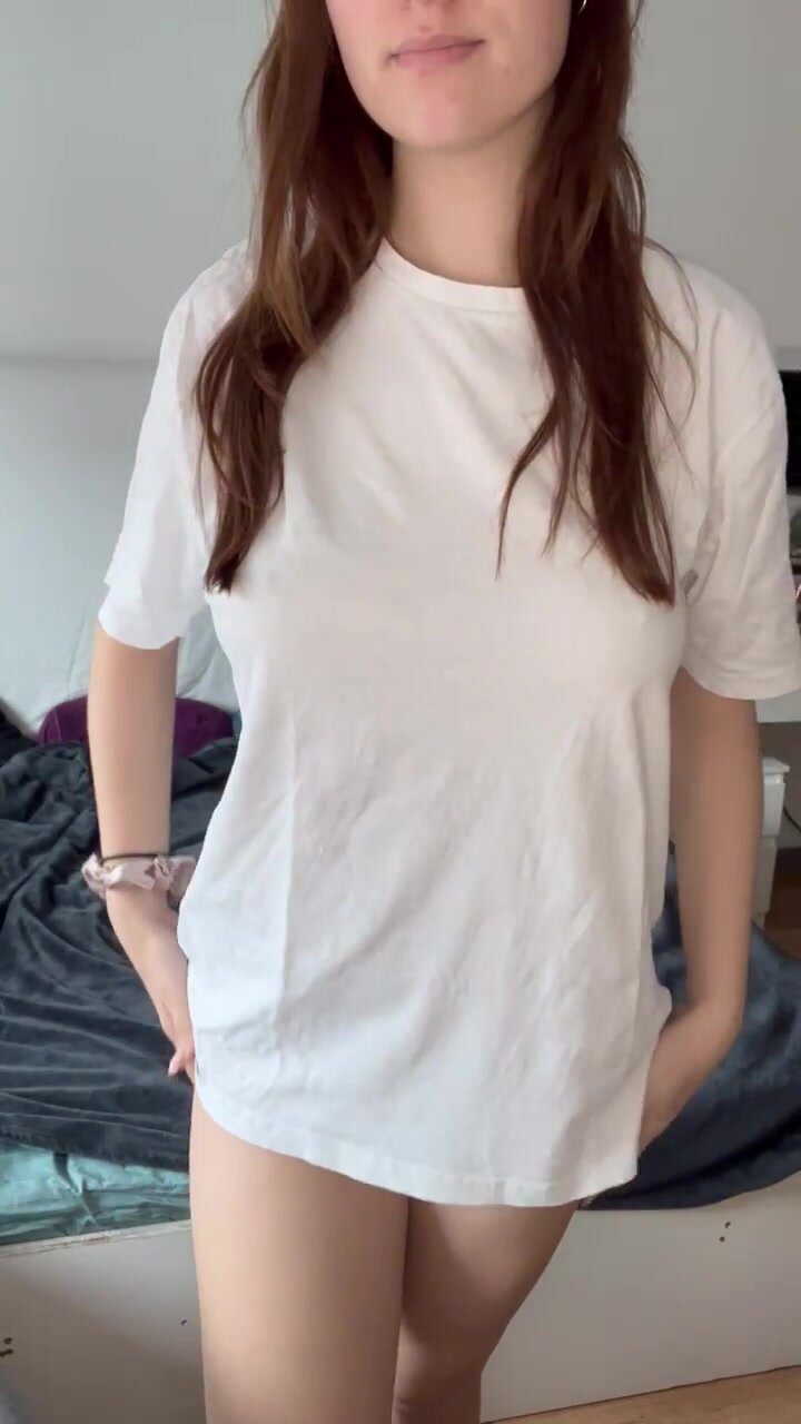 19, mid boobs and shy, please dont hate