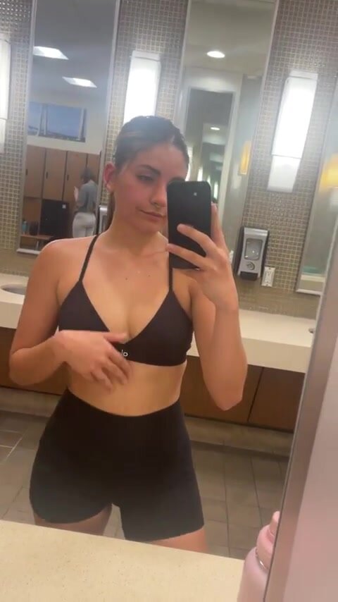 Nothing like a public flash to keep my heart rate going ;)