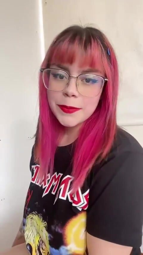 they are natural, bouncy with big nipples, perfect for sucking them