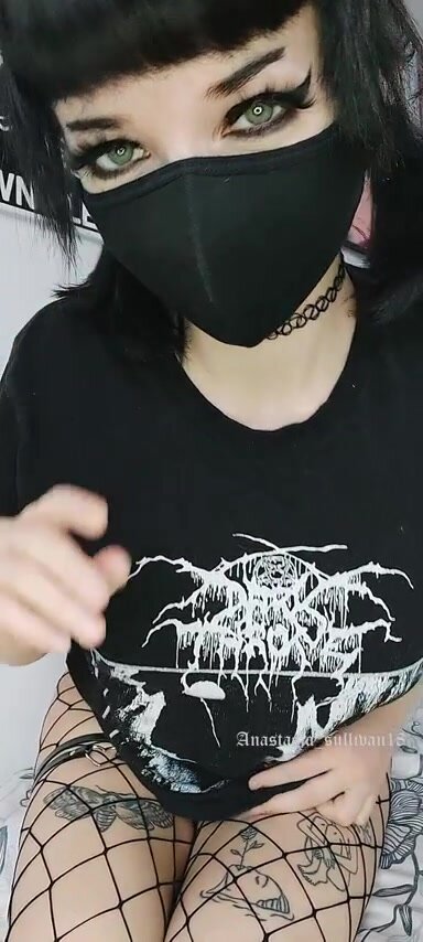 I think you need a goth mommy