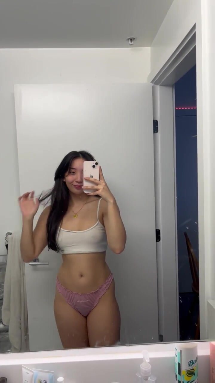 wyd if i was ur girlfriend ;)