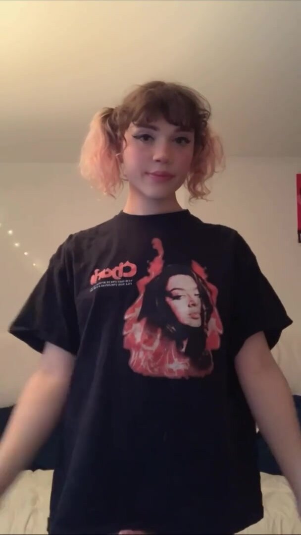 What would you do to a cute trap with a body like mine?