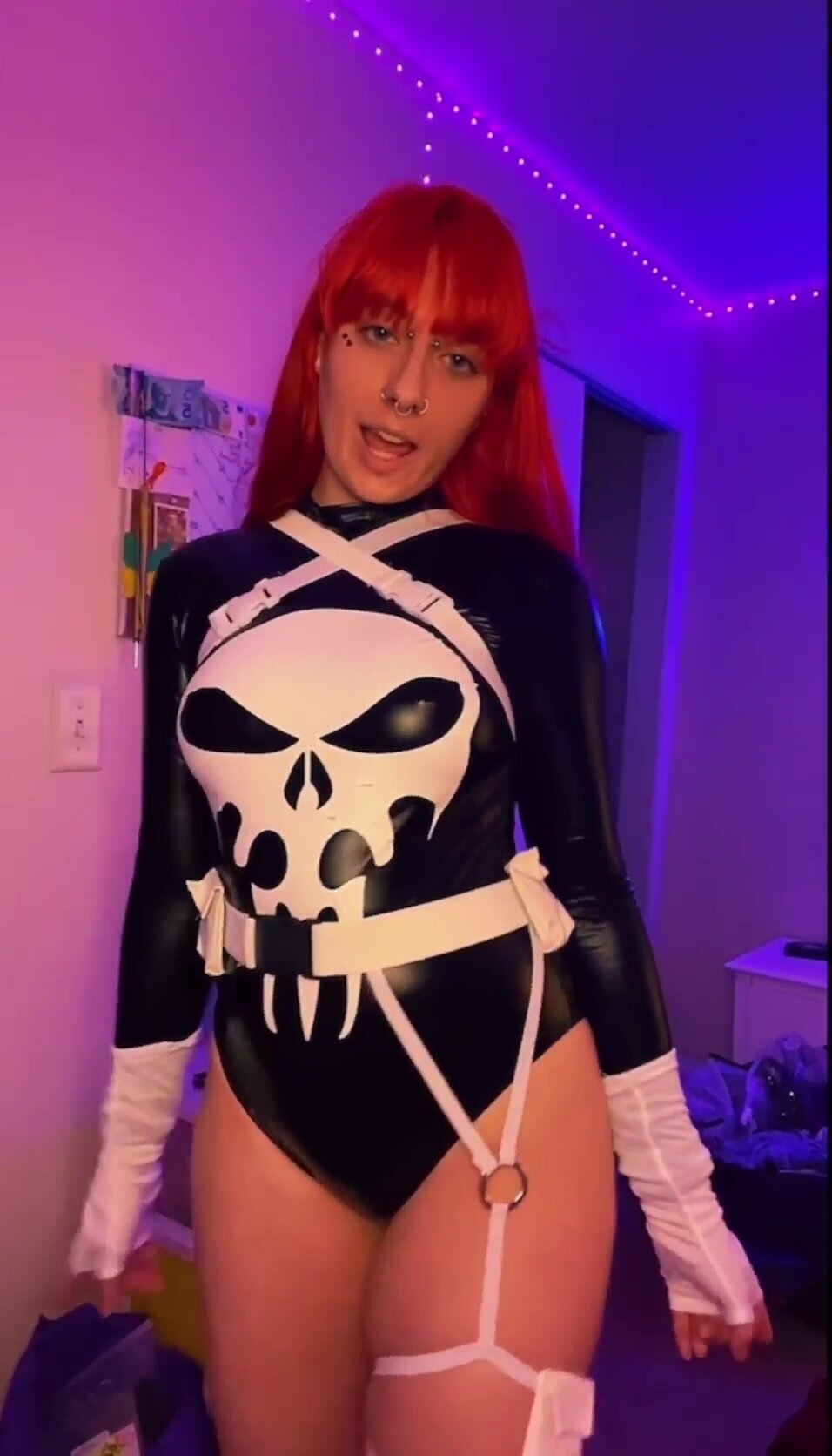 Do you enjoy watching alt girls dance ?