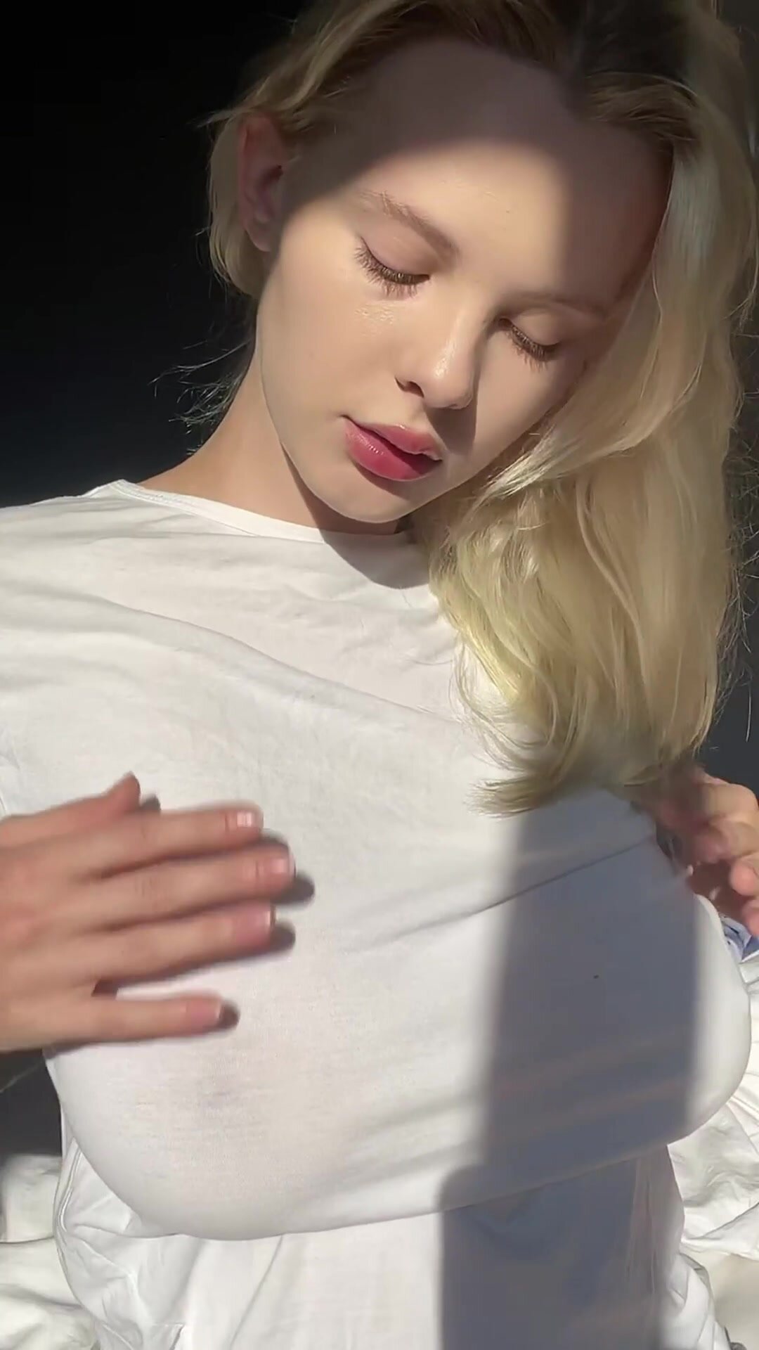 those tits never stop wiggling