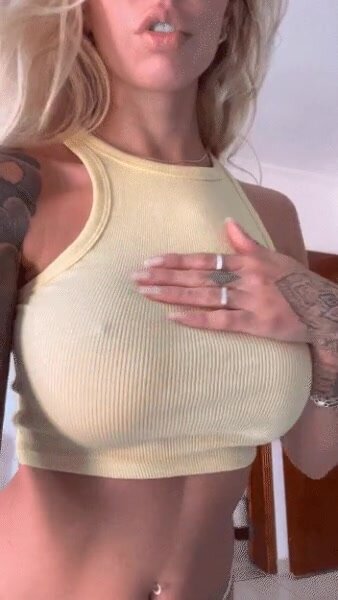 Your blondie friend giving you your daily dose of boobs