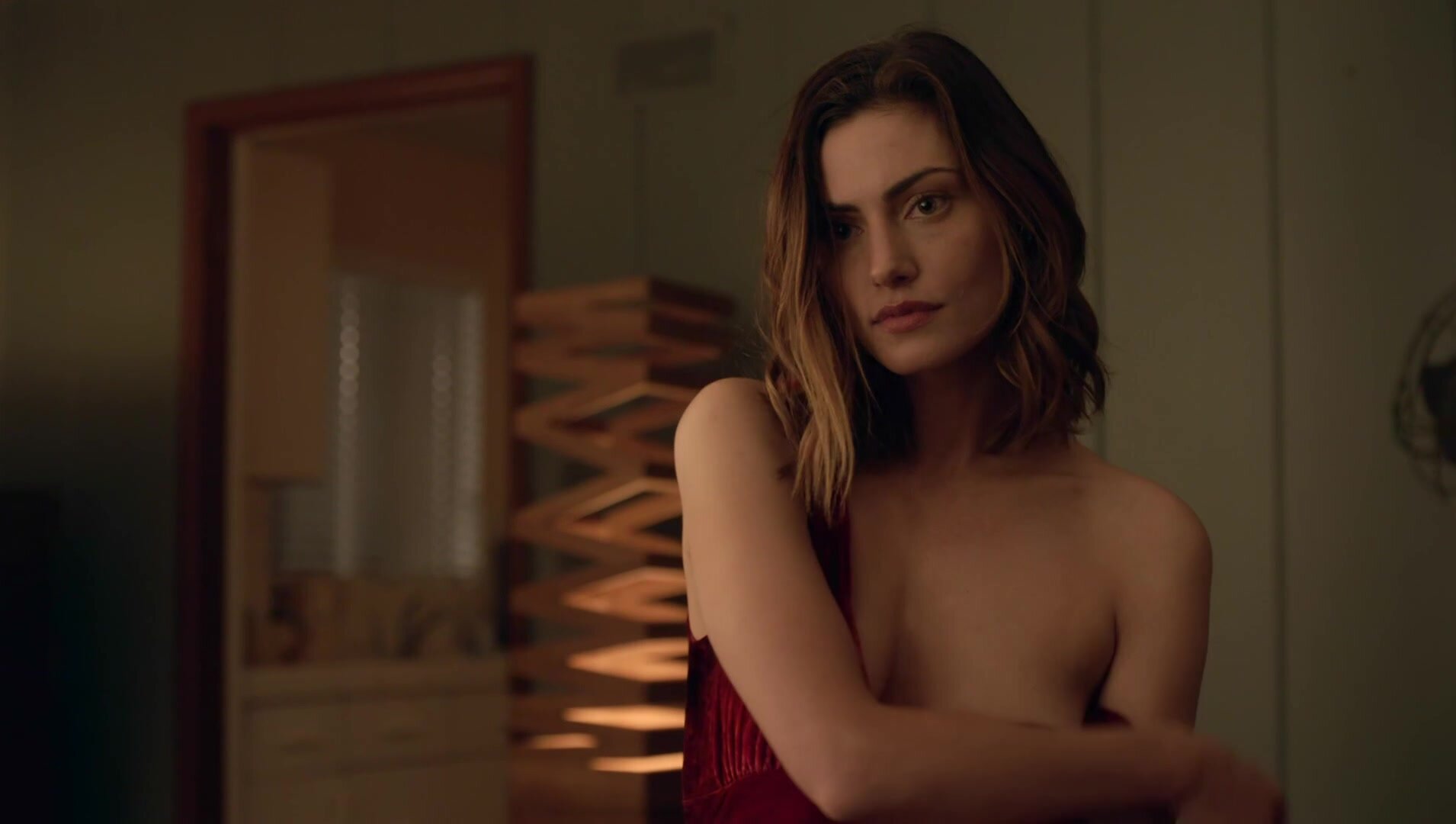 Phoebe Tonkin - The Affair