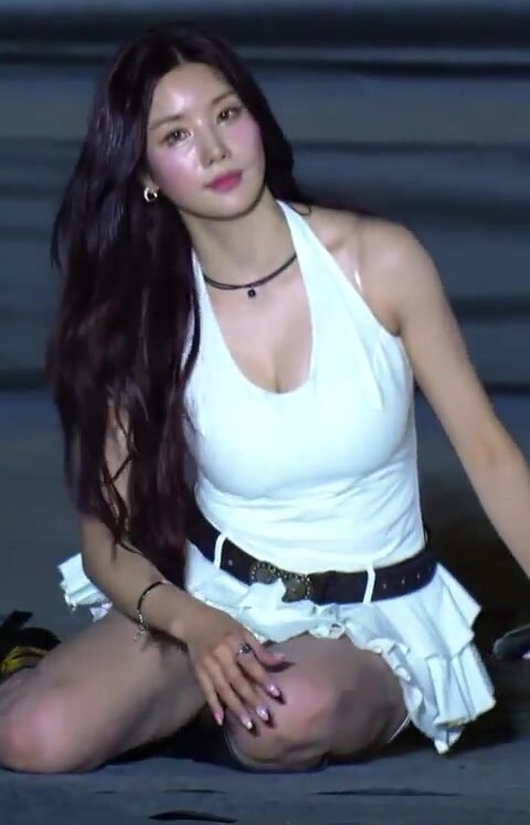 Kwon Eunbi