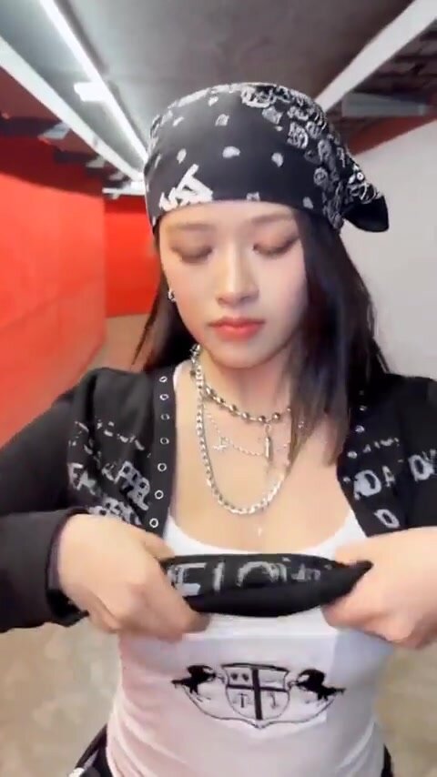 IVE - Yujin