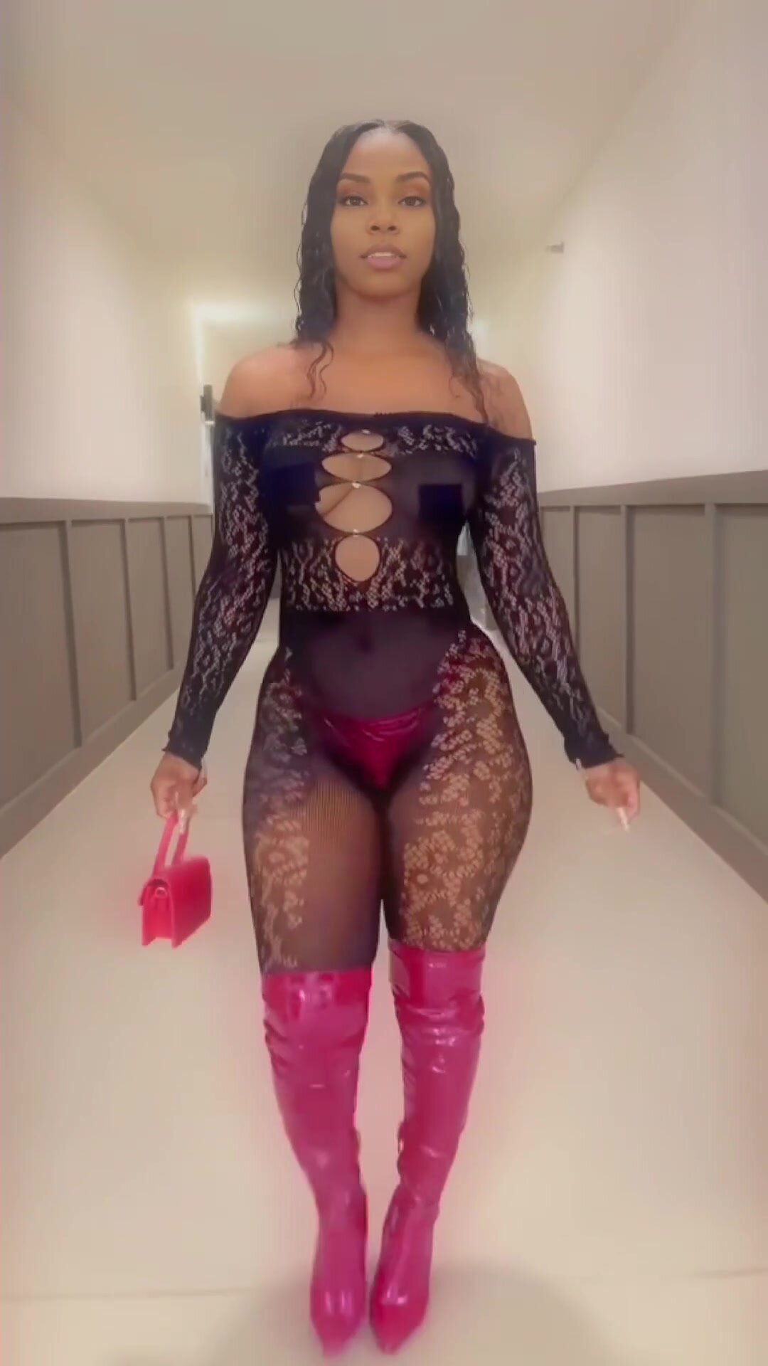 Make my bootyhole fatter while i rub myself to pillow