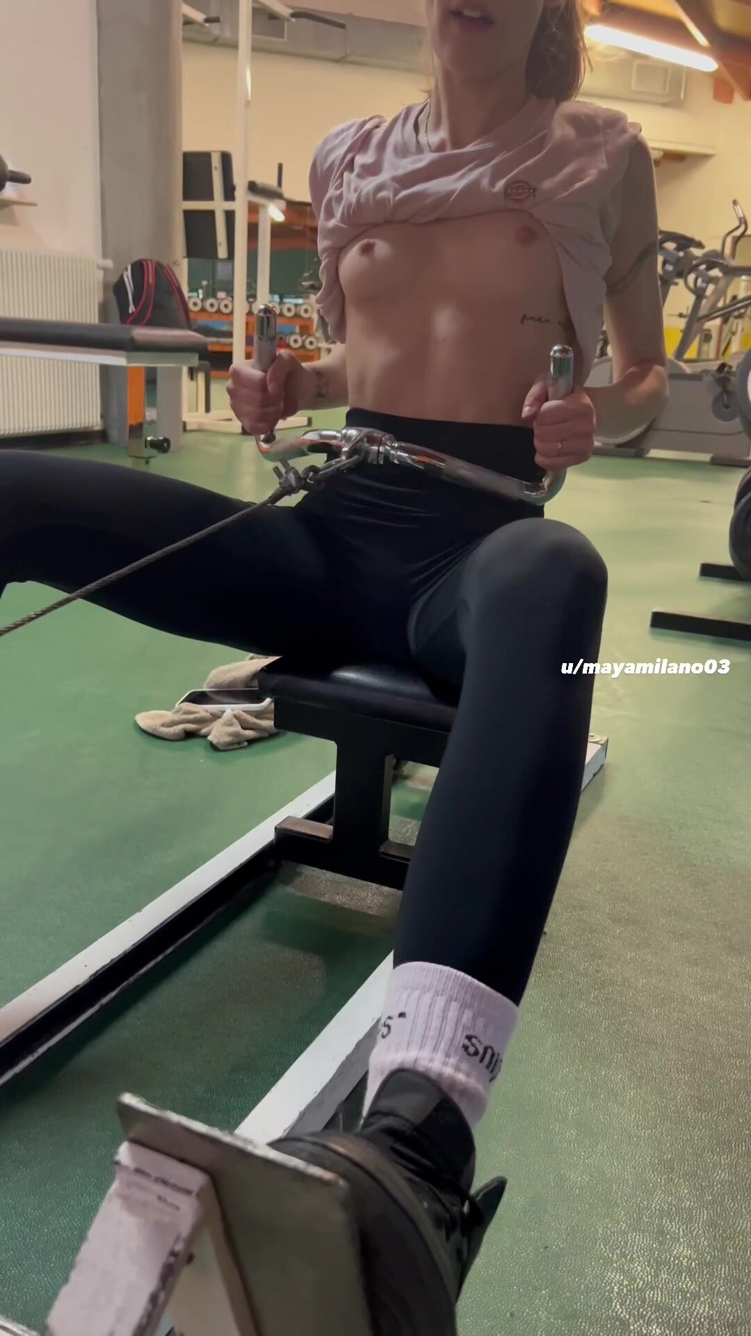 working out naked makes u stronger