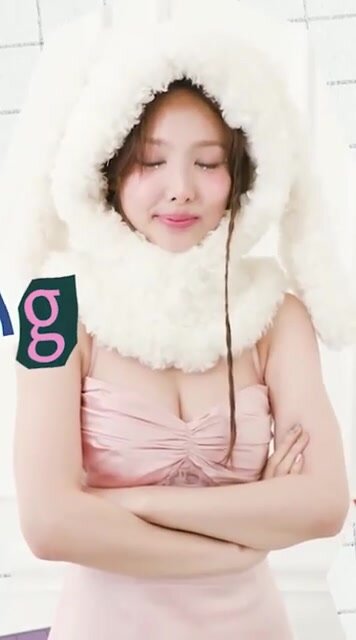 TWICE - Nayeon