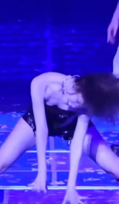 LE SSERAFIM - Chaewon