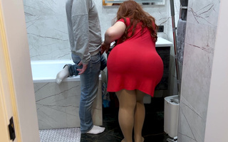 Busty Bootylicious BBW Stepmom Gets Analized In the Bathroom