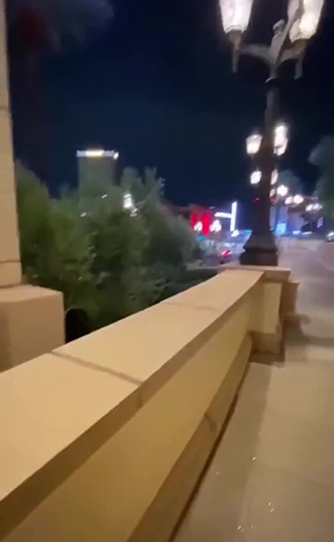 She don’t care who sees her