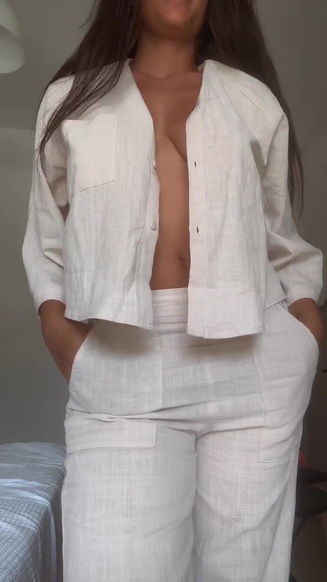 Linen outfit on off
