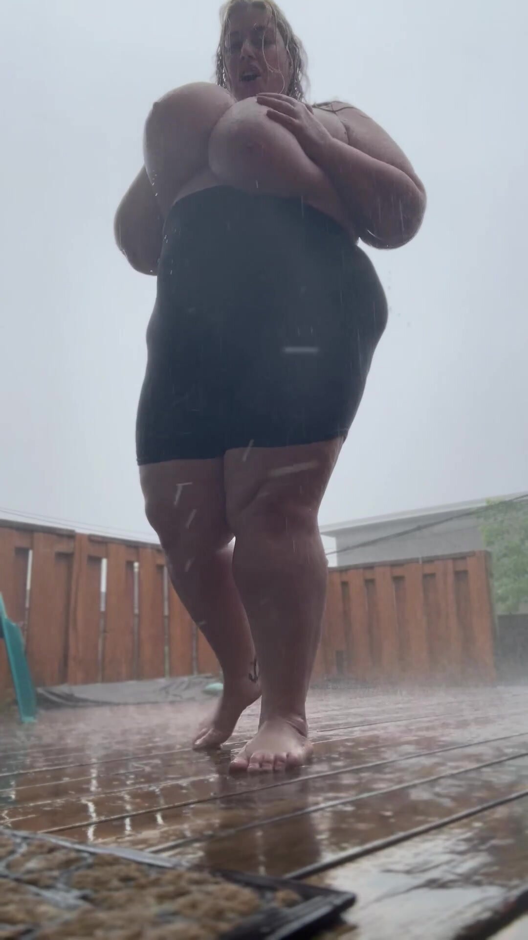 I need judges for my wet tshirt contest