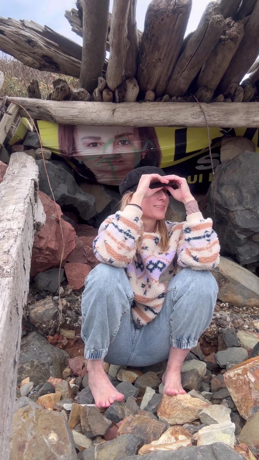 true happiness is found in giving and I love doing a little piss art show for the passing truck drivers… I’m not sure they’re so happy about it?