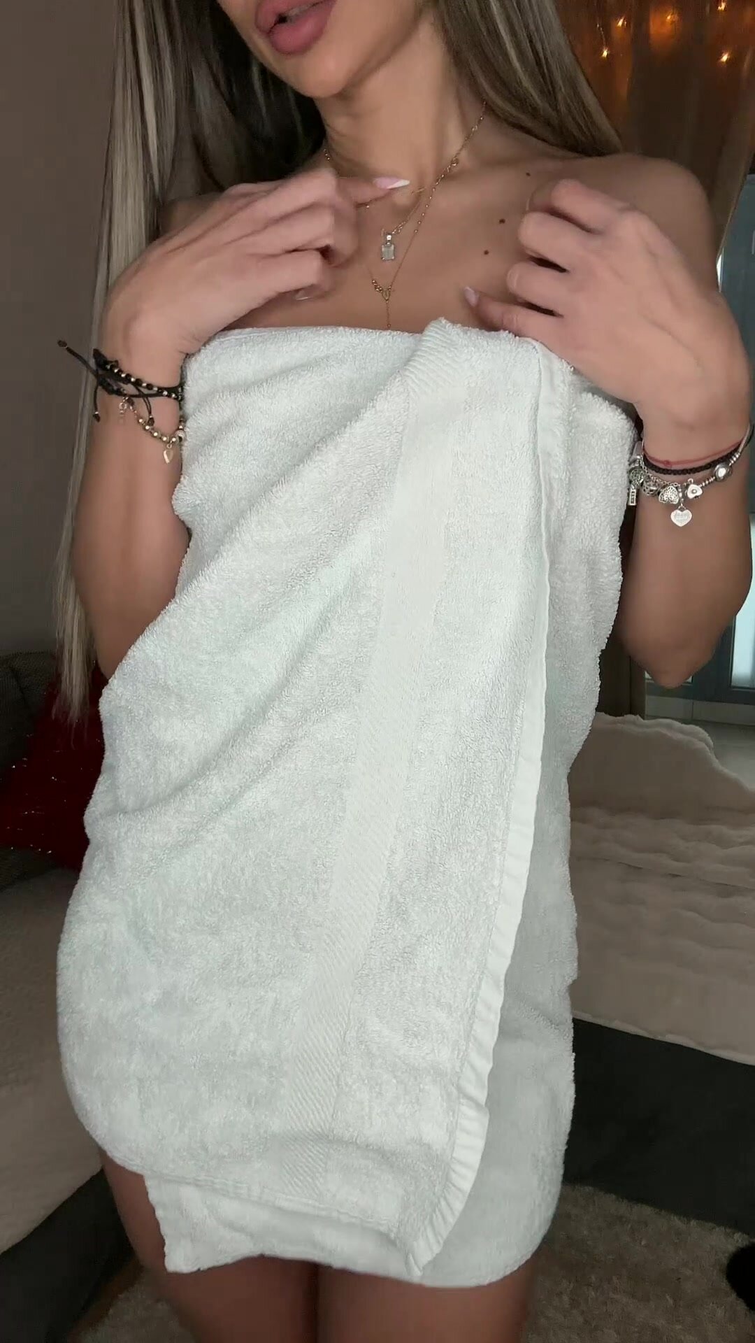 Who thinks I'm fuckable even if I'm a mom