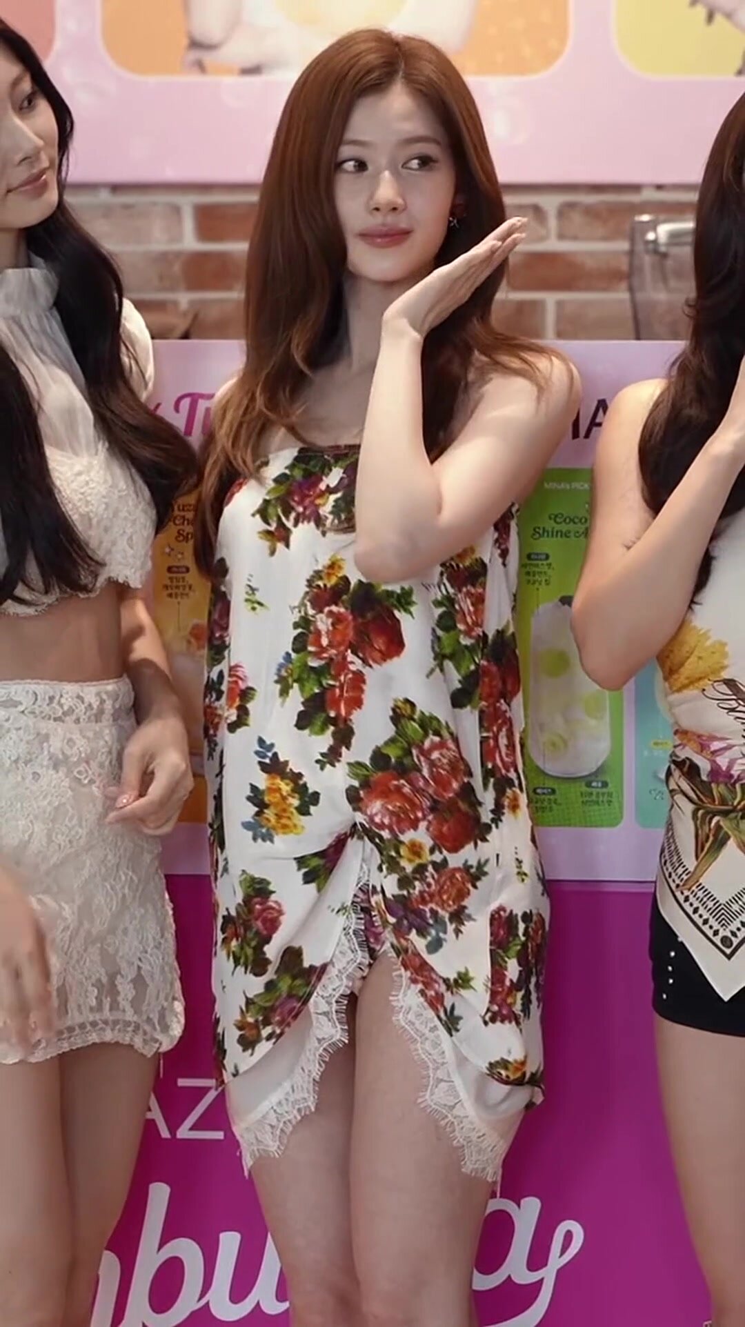 Sana - TWICE