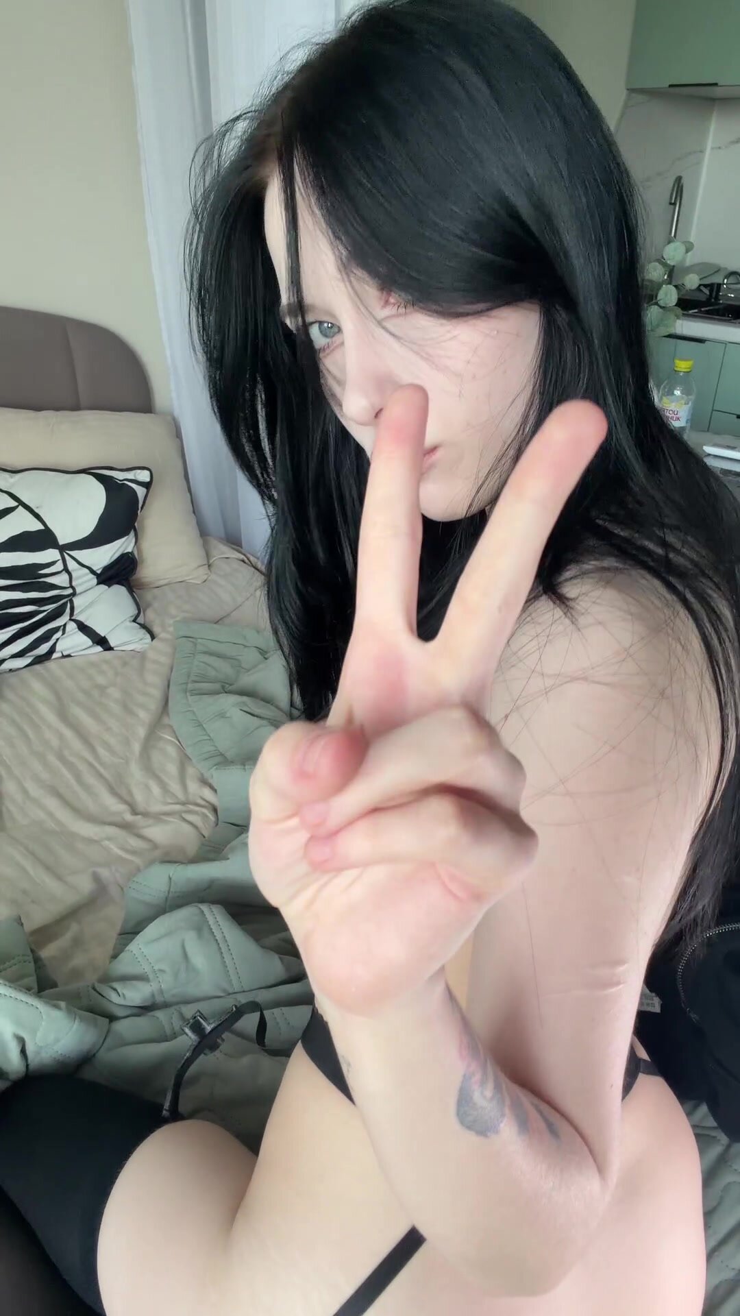 My application to be your goth gf