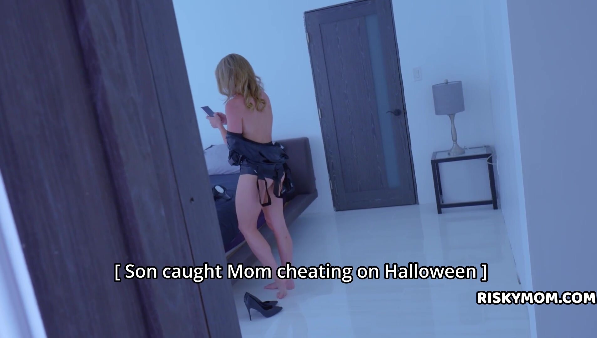 Step Son Accidentally Cums as Soon as She Puts It in Her Mouth