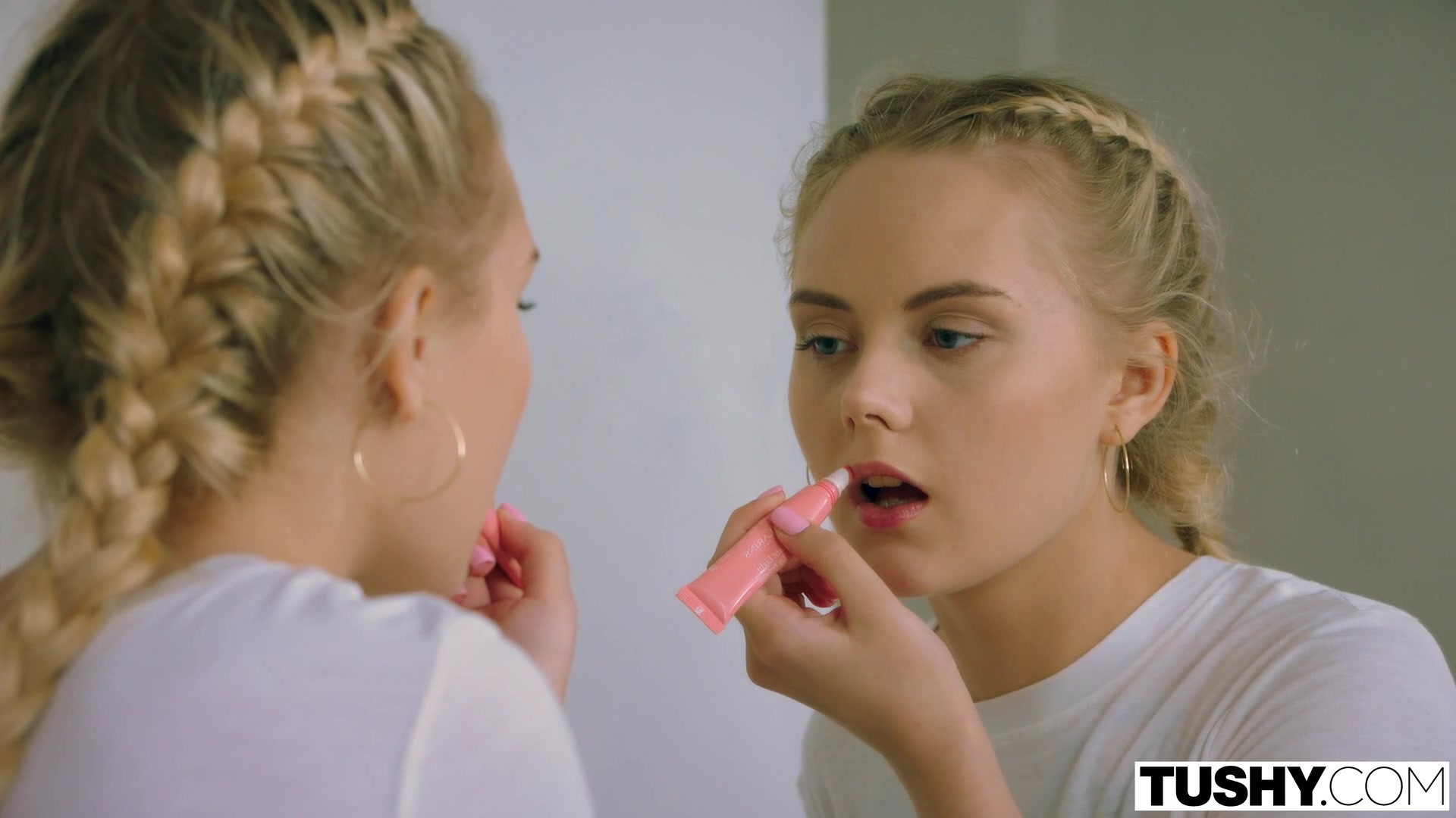 Emily Cutie in "Art & Anal"