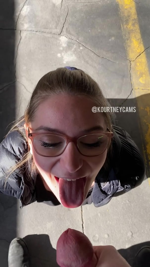 I LOVE letting strangers cum on my face 