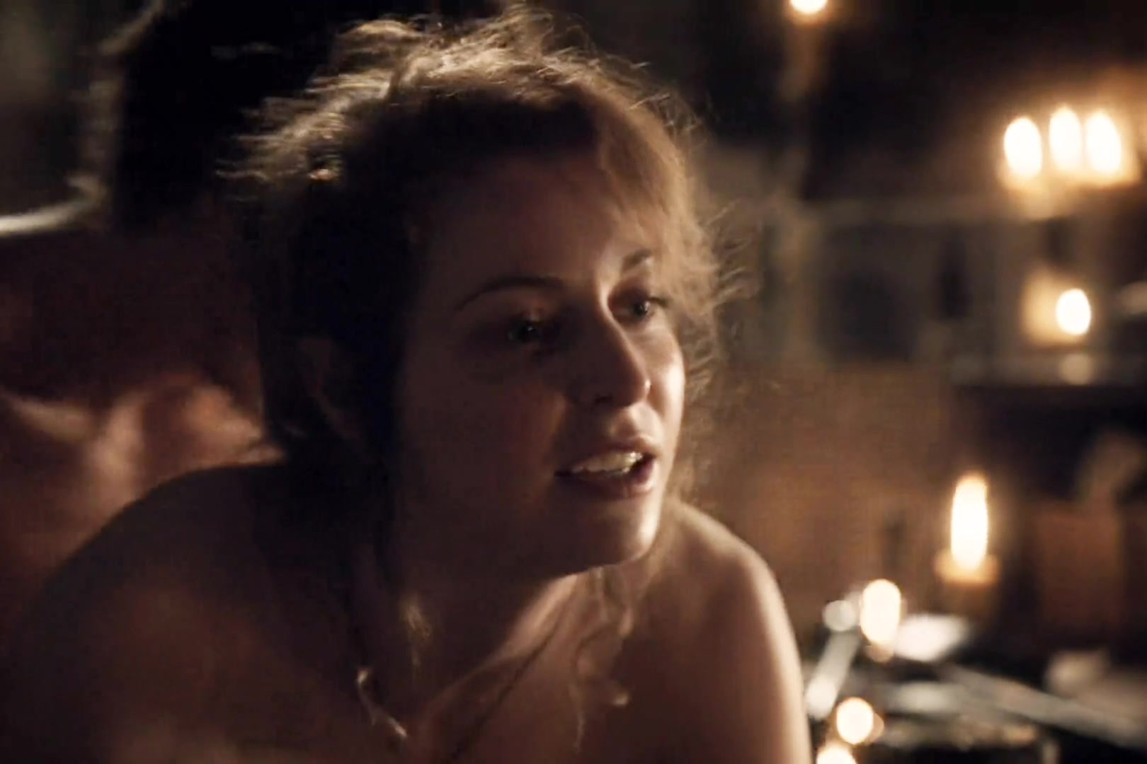 Esme Bianco in Game of Thrones S01E06
