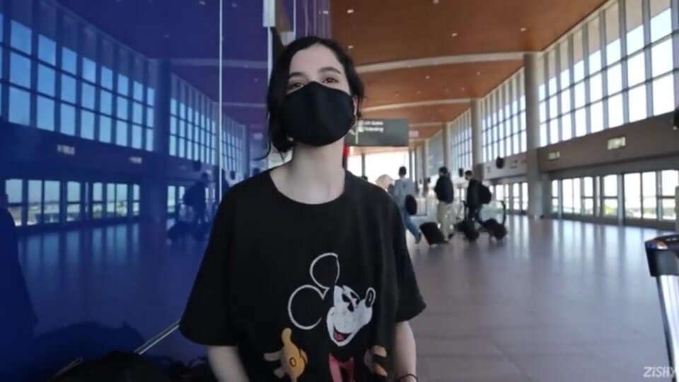 Cute Airport Flasher