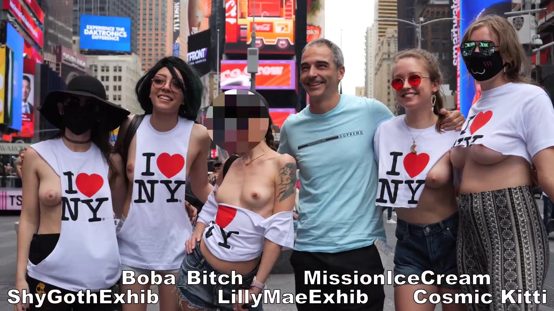 People liked our look so much they just had to take pics with us, lol