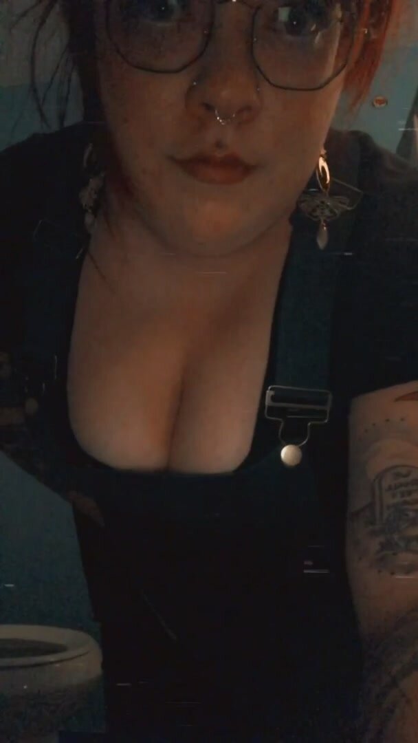 Smacking ass in the bathroom at the gig (;