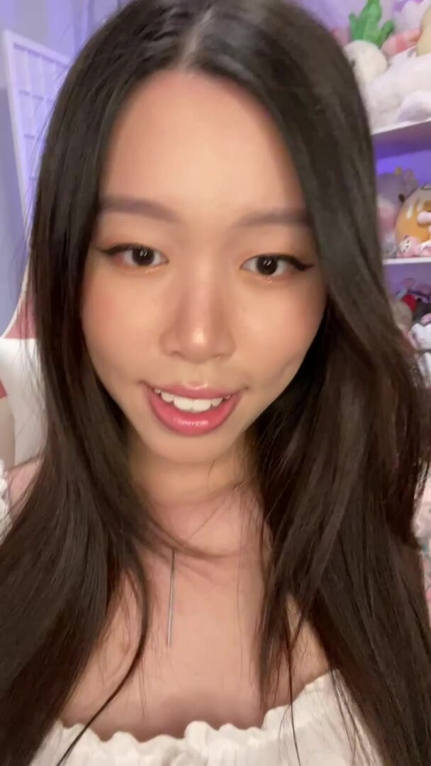 Will you accept my tight lil gift to you?