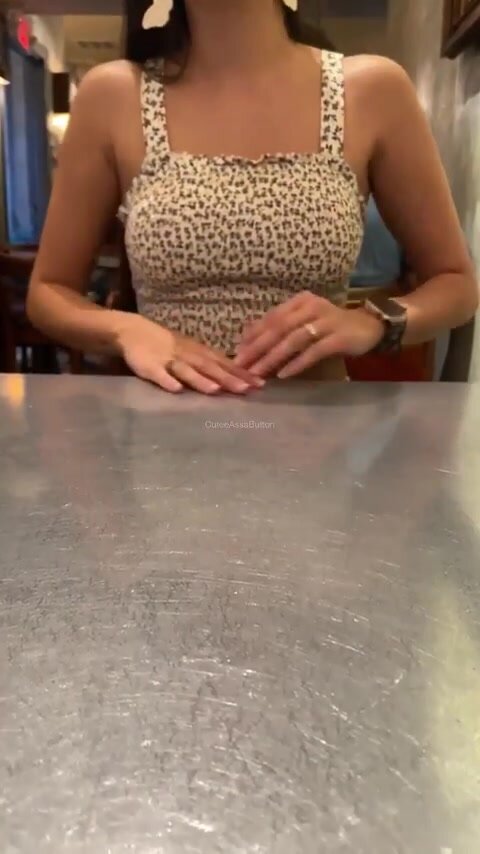 Food was taking too long so I decided to warm up the desserts