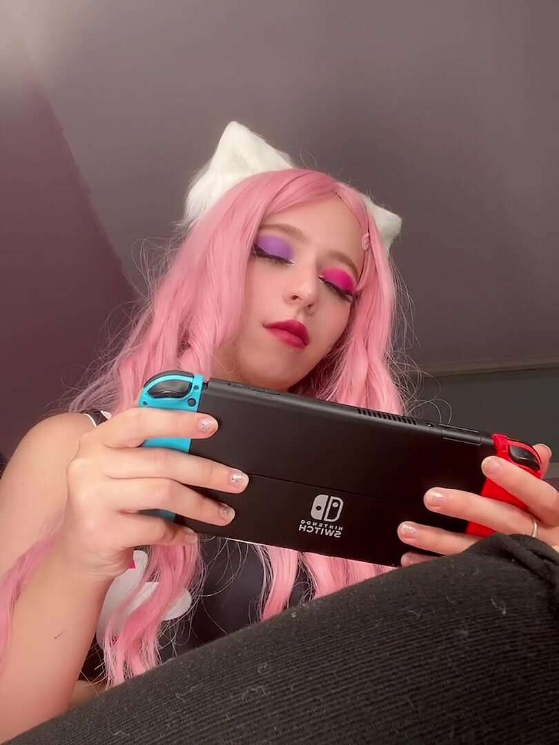 I finished your game, so now lick me