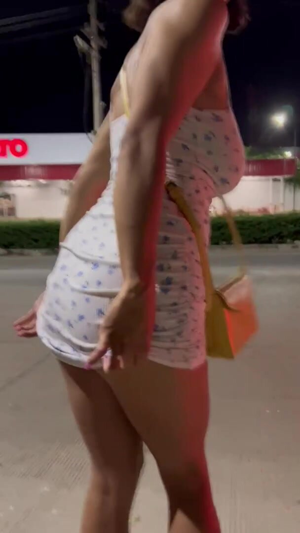 Ass spreading on the street