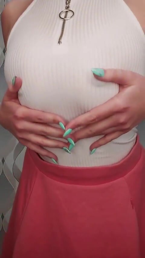 my nipples love to be braless