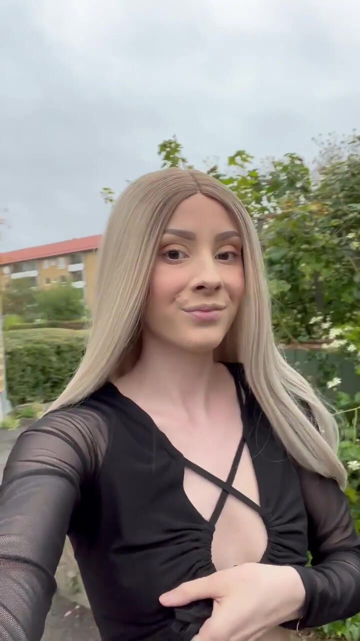 Pretty sure the neighbourhood wives hate me at this point