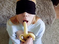 I play blindfold with my stepsister and get a blowjob.