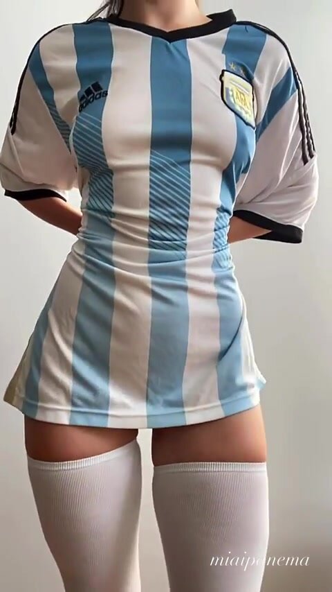My sporty titty pop ⚽️
