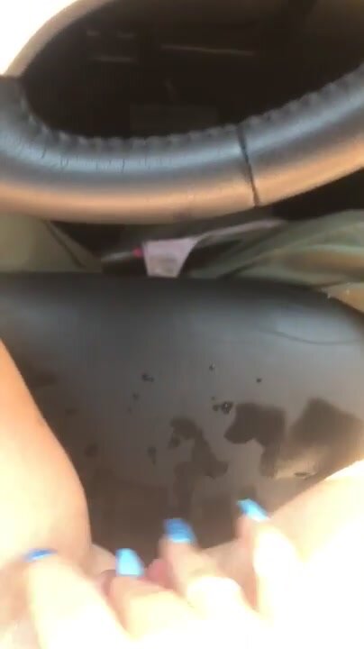So horny I had to pull over and play with my pussy