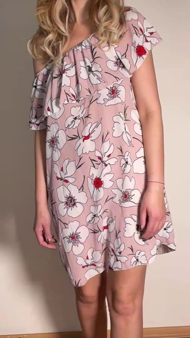 If you are into natural mombods let's be best friends