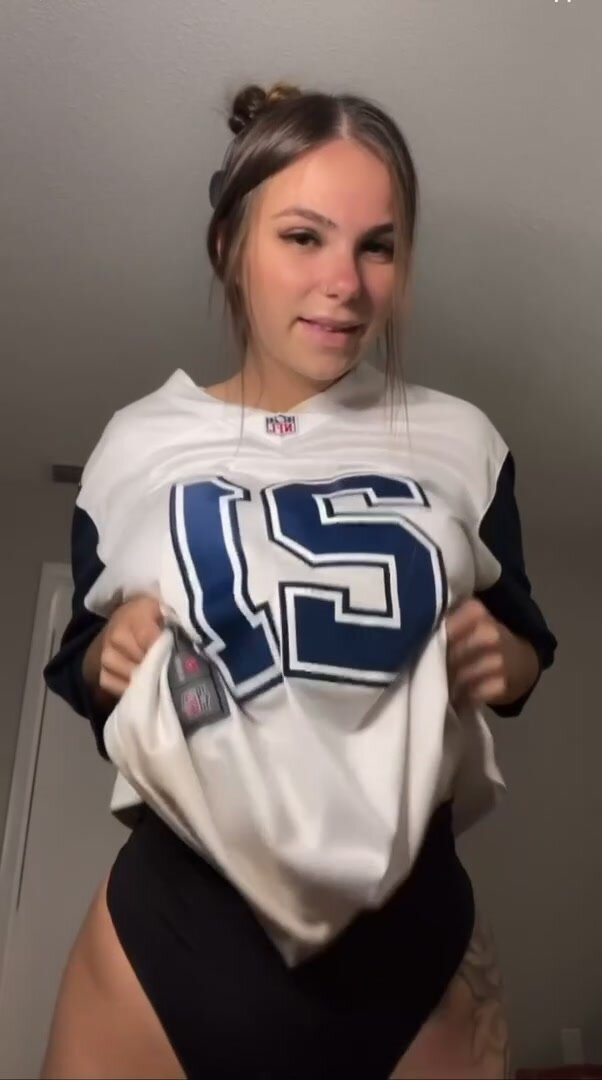 Titty drop for some motivation Cowboys!
