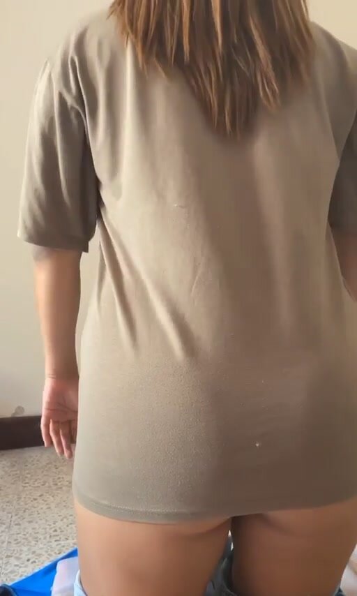 wanna play with my Japonese ass?